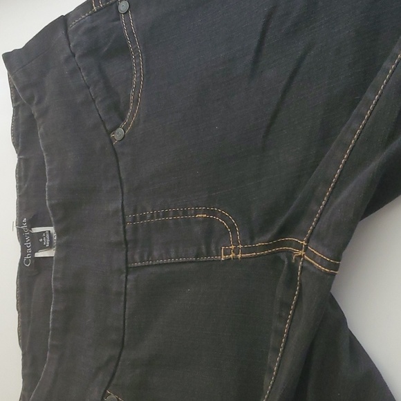 Chadwicks shorts women’s size 6 Bermuda length black demin pull-on elast… - Picture 7 of 16